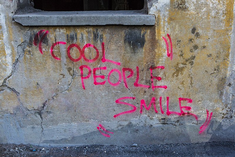 COOL PEOPLE SMILE